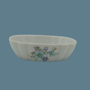 Elizabeth Arden Fine Porcelain Blue Floral Soap Dish Trinket Dish Vintage